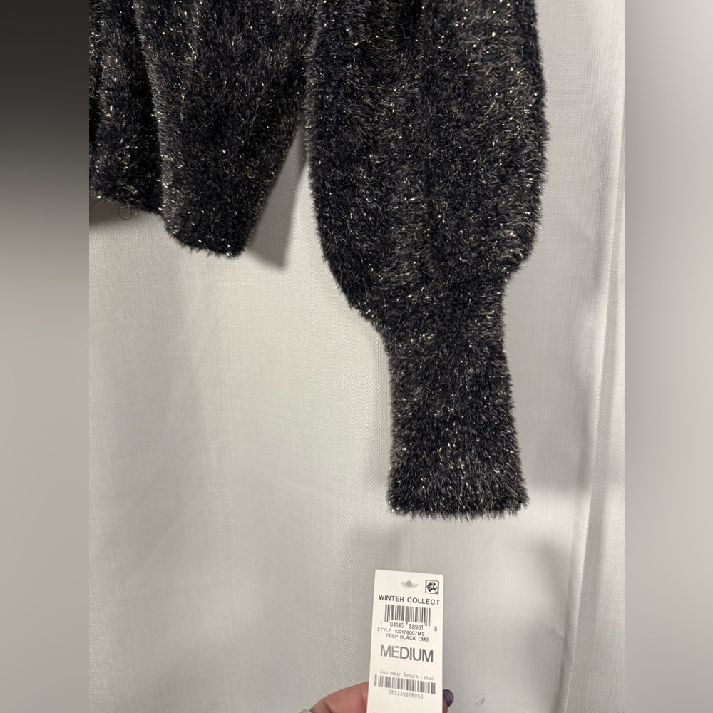 On 34th Grey and Gold Metallic Plush Knit Cardigan Size Medium - Picture 8 of 11